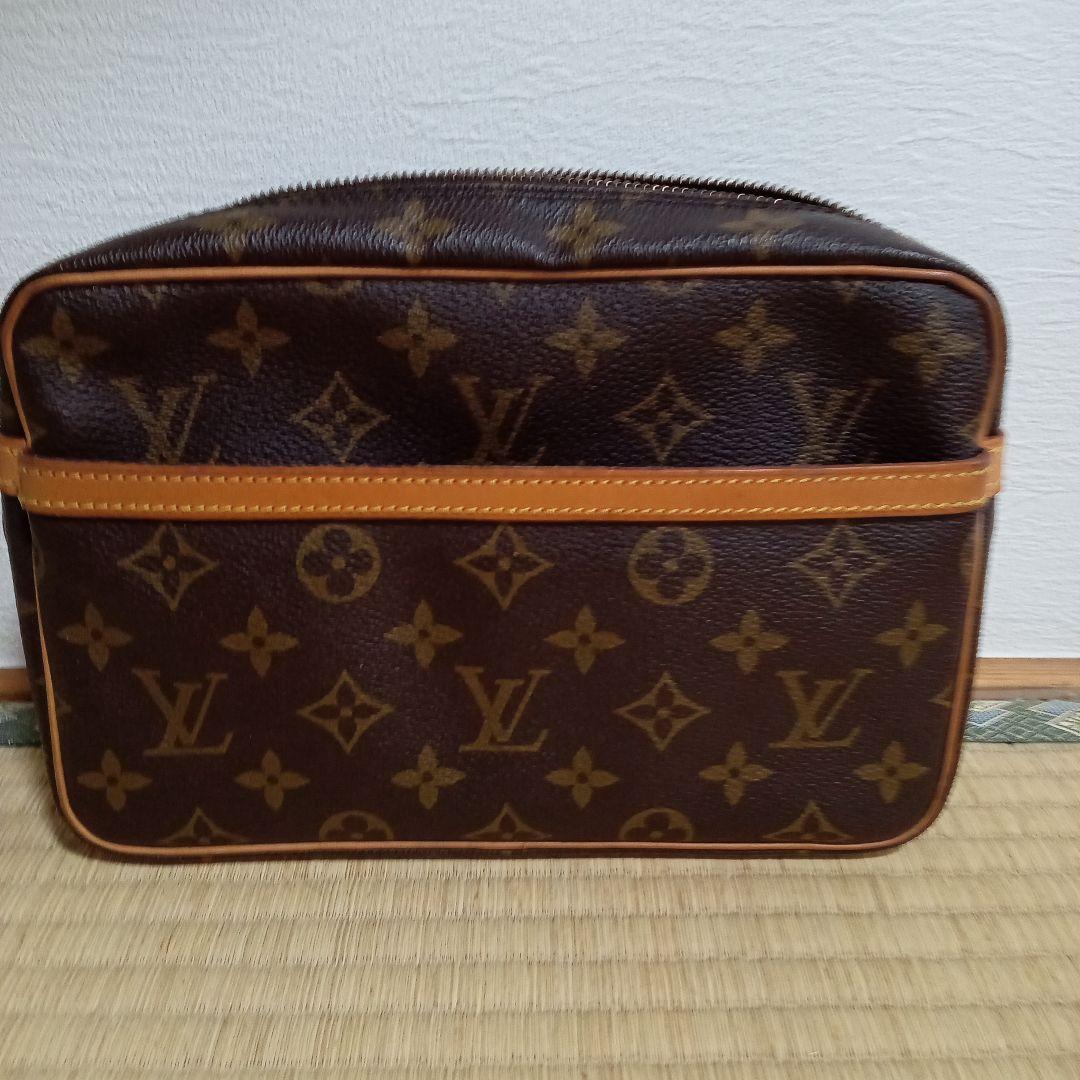 ルイヴィトンクラッチバッグ