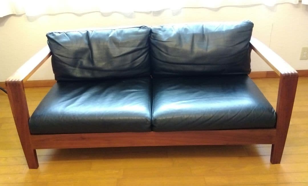 黒レザー2人掛けソファ本革本皮モダンアンティークカリモクアクタスインダストリアル