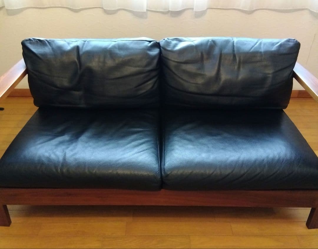 黒レザー2人掛けソファ本革本皮モダンアンティークカリモクアクタスインダストリアル