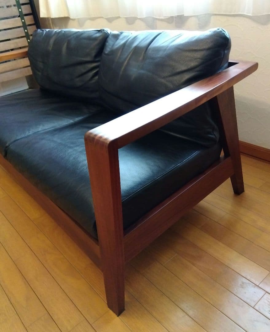 黒レザー2人掛けソファ本革本皮モダンアンティークカリモクアクタスインダストリアル