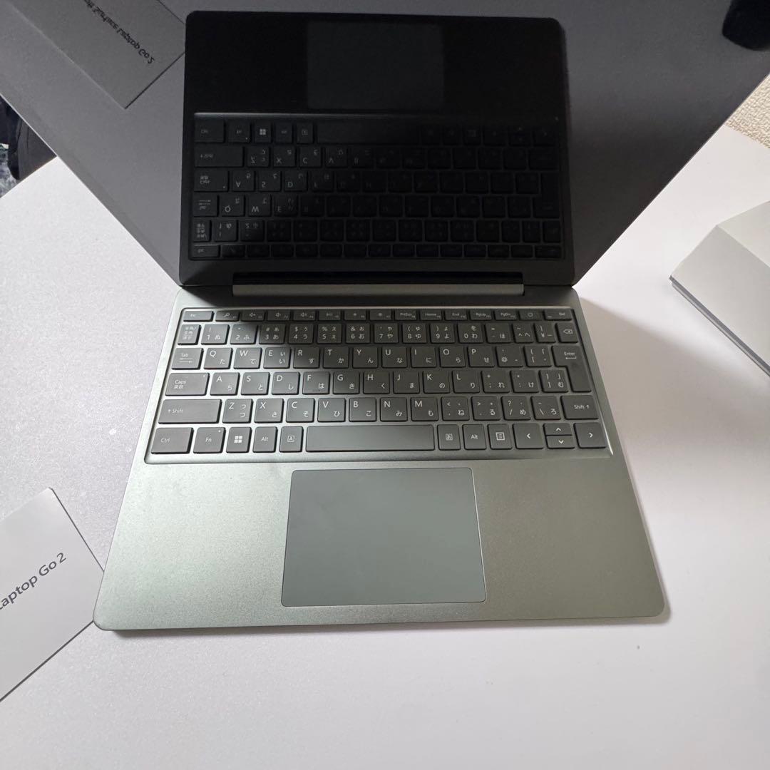 Microsoft Surface Laptop Go 2 シルバー
