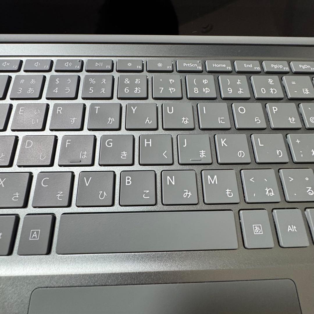 Microsoft Surface Laptop Go 2 シルバー