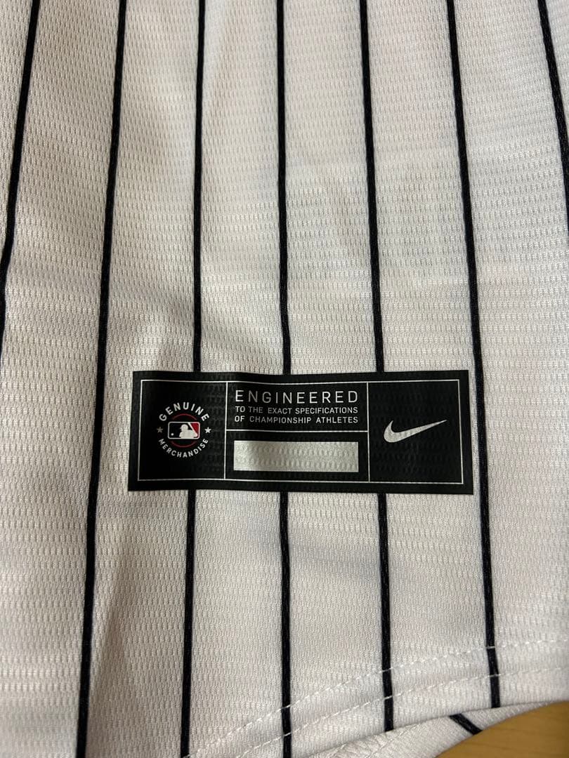 <新品>NIKE シカゴ・ホワイトソックス　ユニフォーム Sサイズ