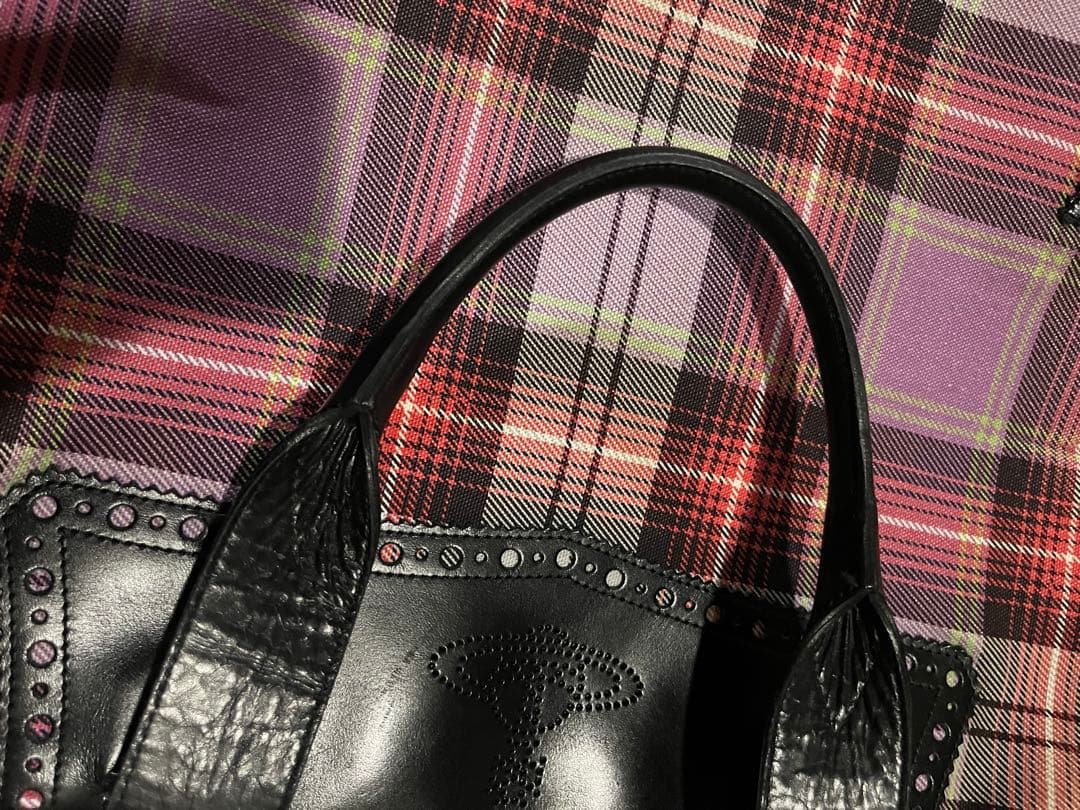 ヴィヴィアン　キャンパスバック