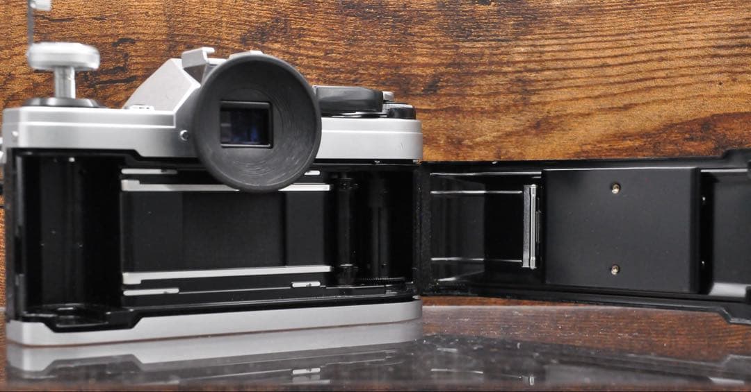 フイルムカメラ　Canon AE-1 動作品