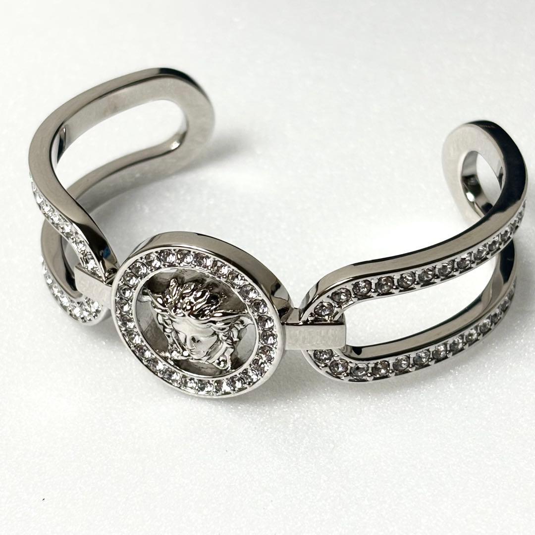 未使用級✨️VERSACE クリスタル メドゥーサ95 カフ ブレスレット 現行