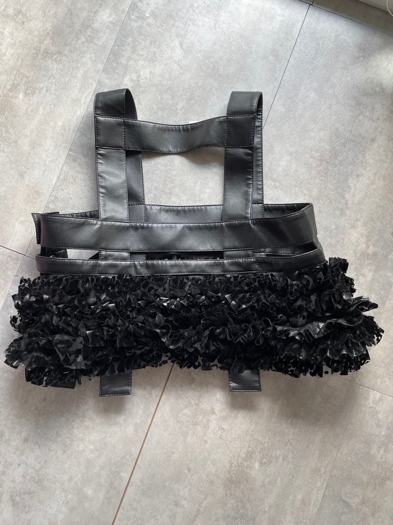 【noir kei ninomiya】　フリルビスチェ