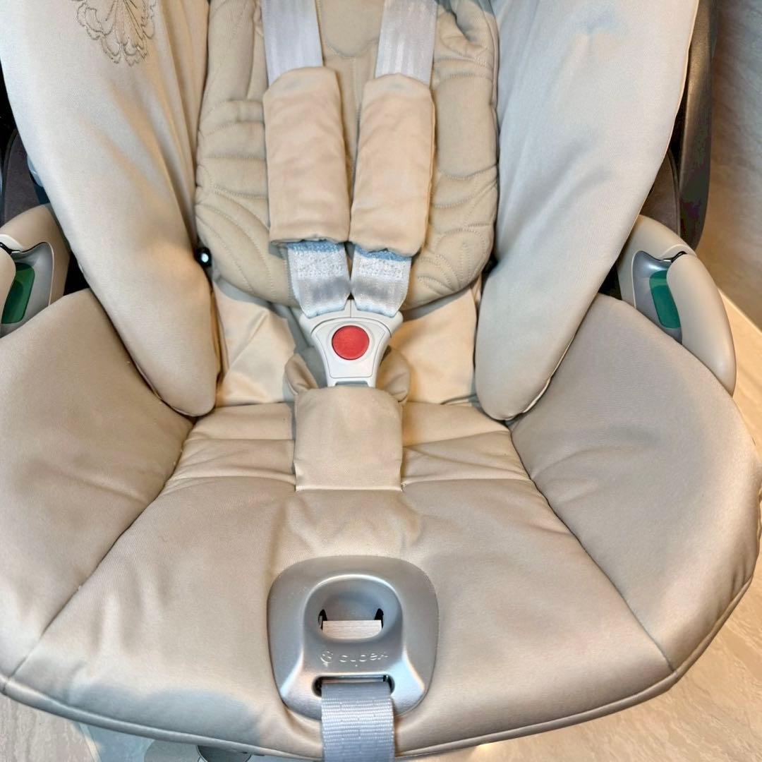 サイベックス CLOUDZ2 i-Size base Tシンプリーフラワーズ