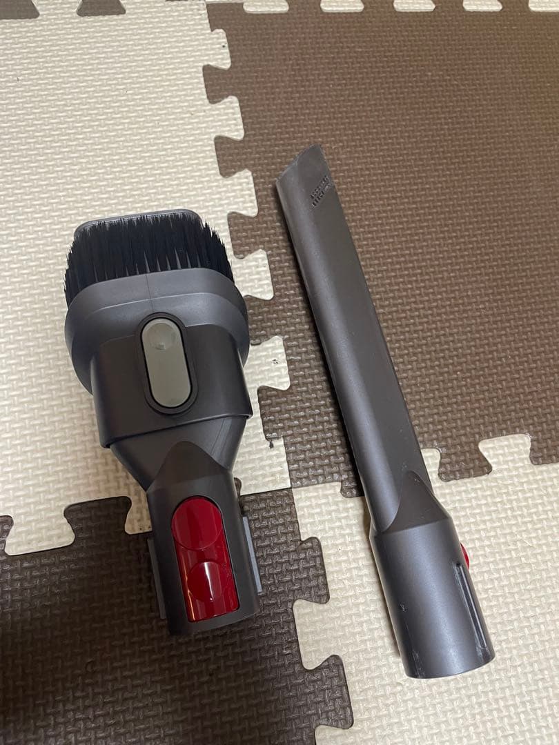 Dyson ダイソン コードレス掃除機 V8