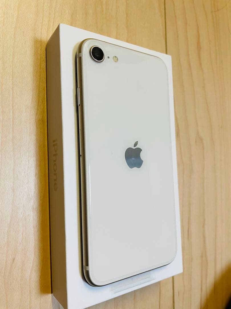 iPhone SE 第3世代 SE3 64GB スターライト初期フィルム付　本体