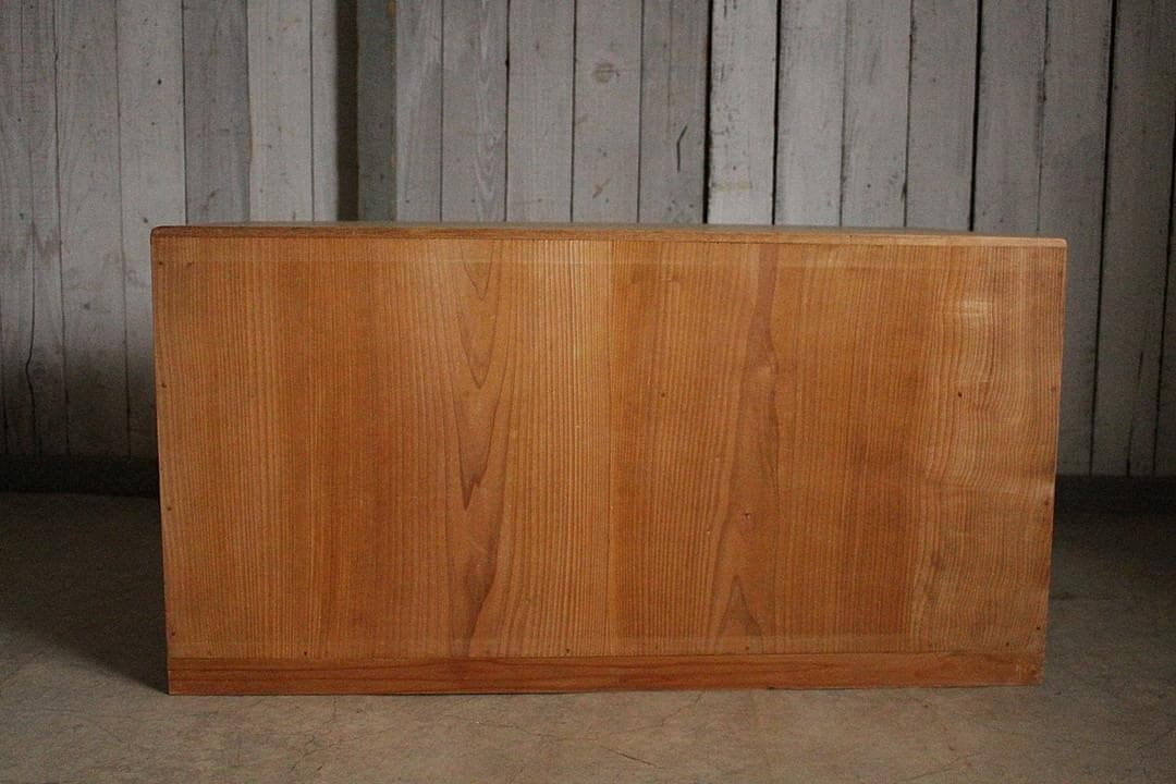 古い木製の引き出し3段　チェスト　タンス