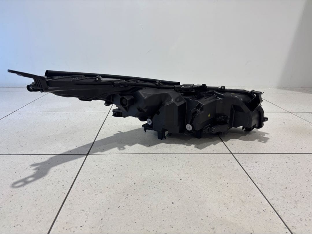 プリウスPHV 左ヘッドランプASSY　＃81185-47560