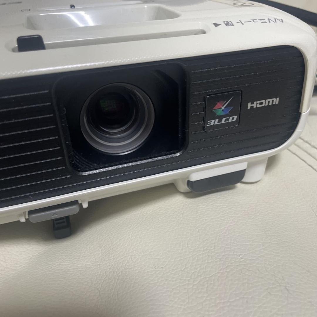 EPSONエプソン　プロジェクター　EB-S04