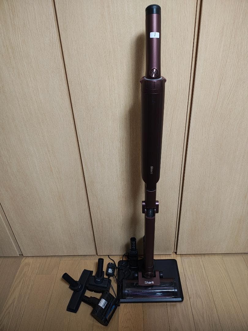 シャーク★コードレスクリーナー★LC250JBR★バッテリー新品と同等★