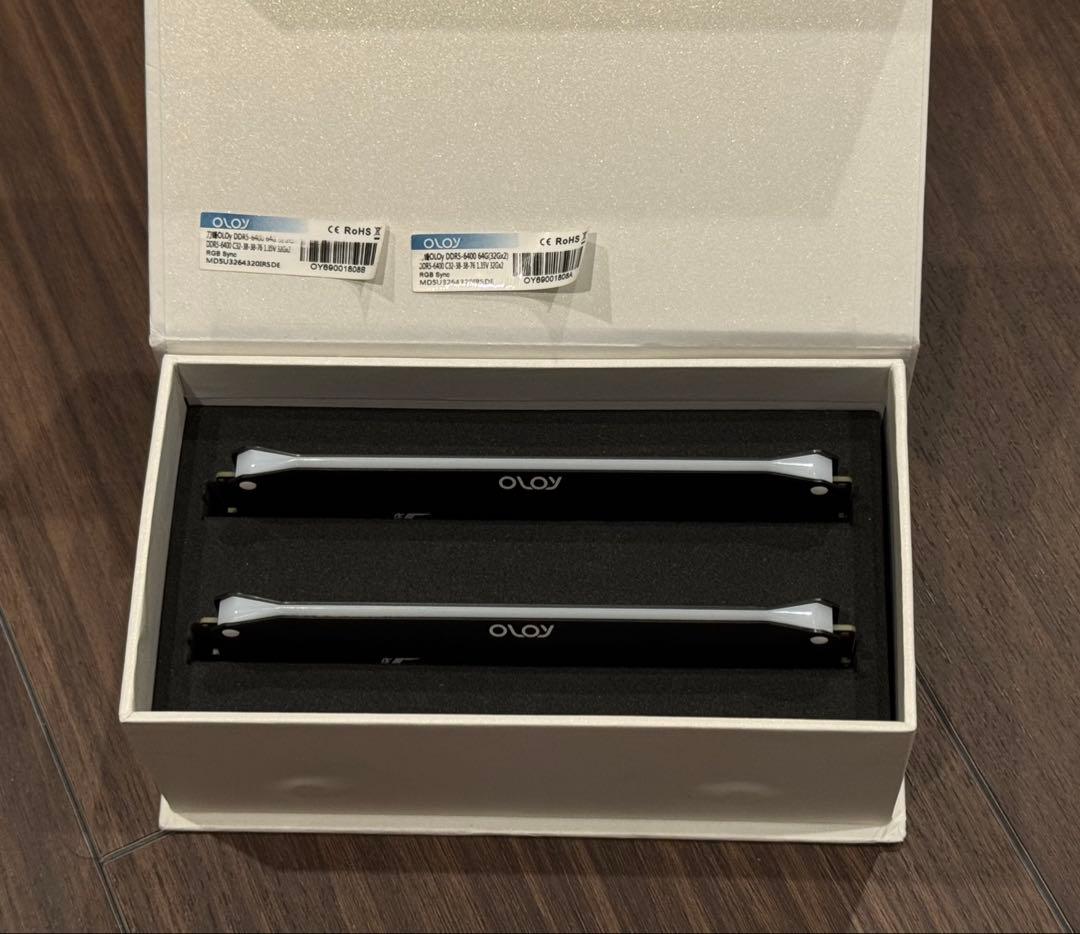 OLOY BLADE 64GB (32GB*2) DDR5 RGB メモリー