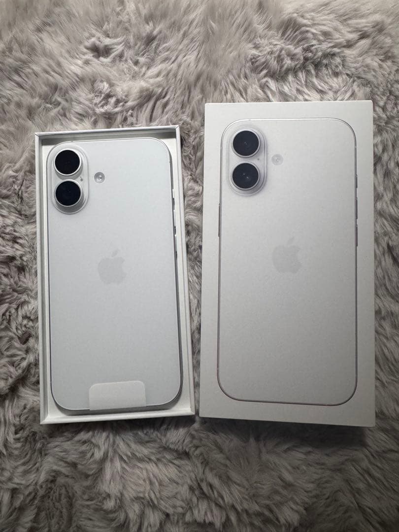 【新品未使用】iPhone17 SIMフリー　ホワイト256G