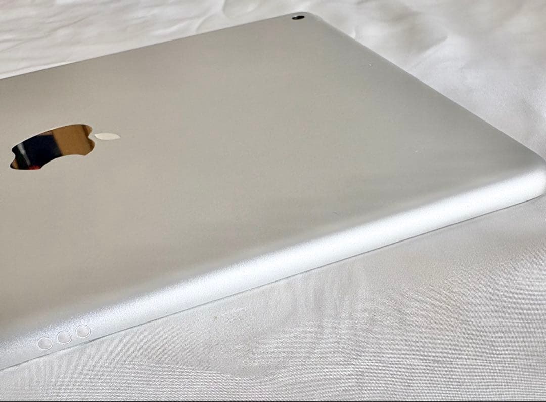 iPad 第7世代 128GB Wi-Fi シルバー 本体 47%動作確認済