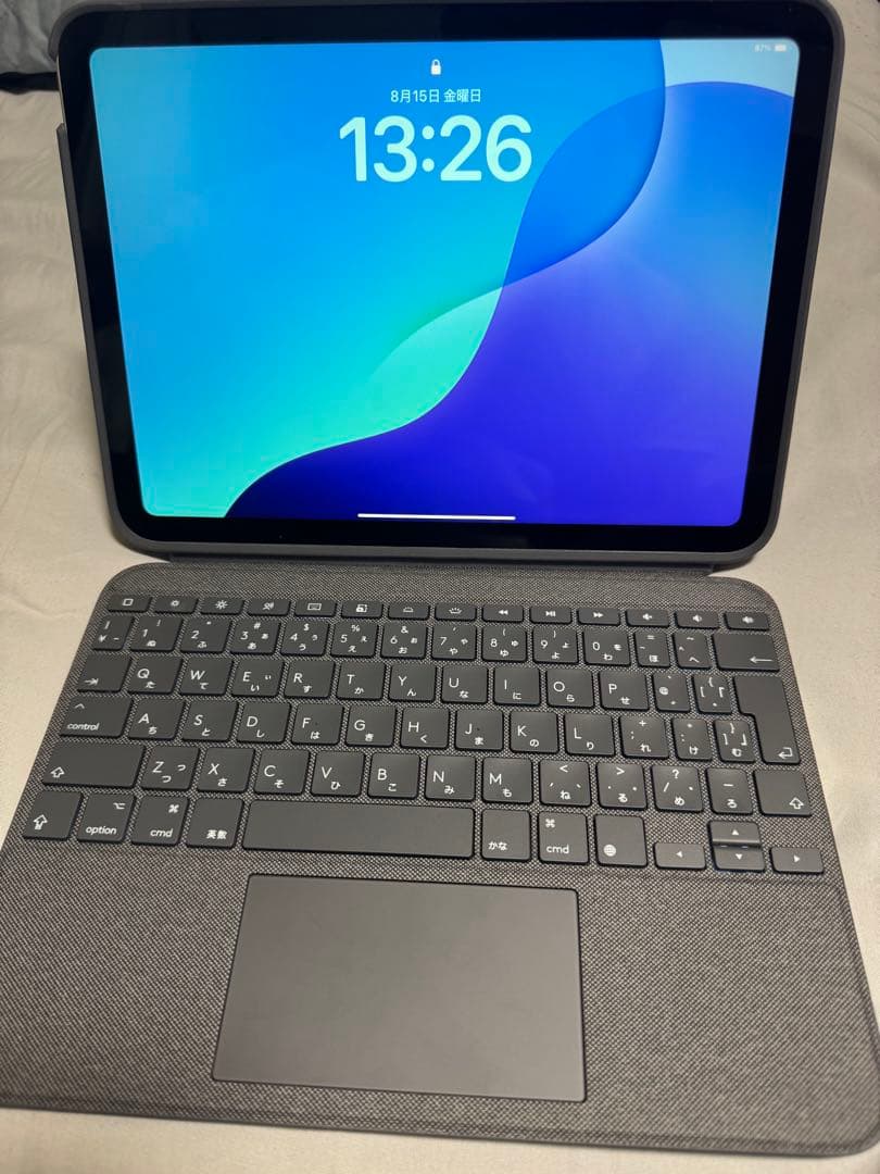 【キーボード付き】iPad 2025 11世代　シルバー