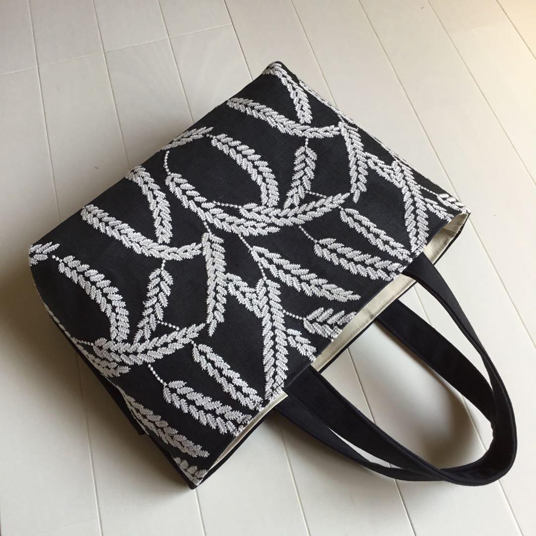 spica 黒地×白刺繍　稲穂　トートバッグ