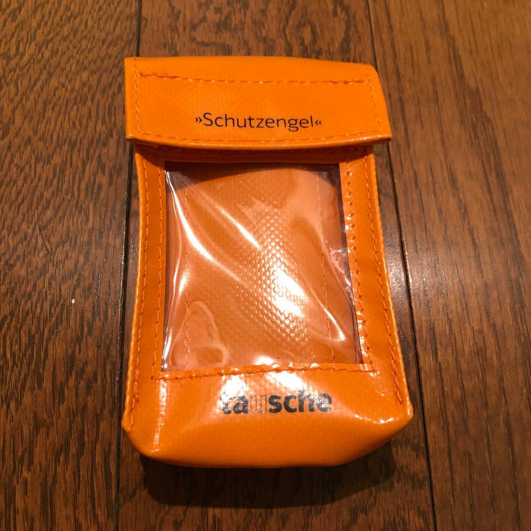 タウシェ　ショルダーバック