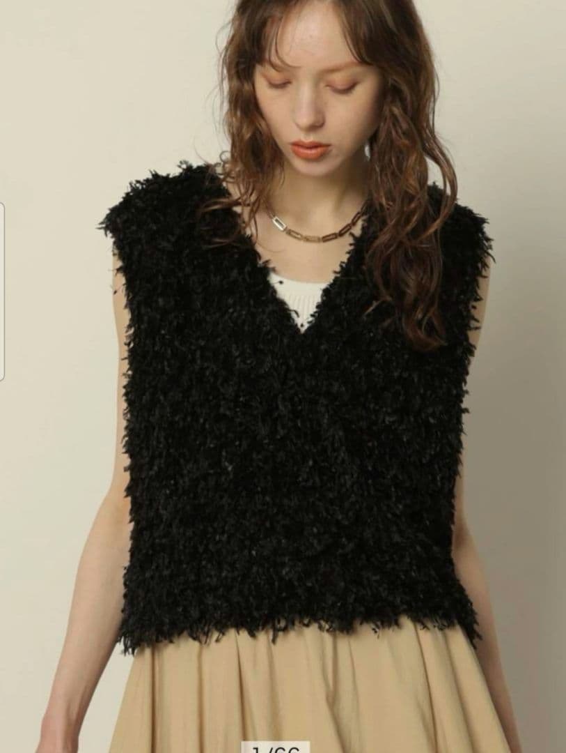 CADUNE ふわふわトップス ブラック 新品タグ付き