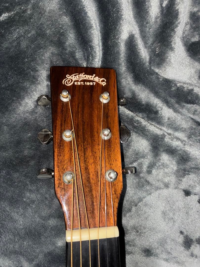 Stafford SF-4D エレアコ