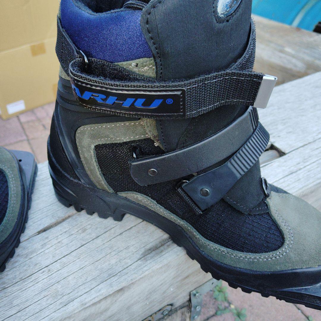 テレマークスキー用ブーツ ブラック/グレーWMN'.8