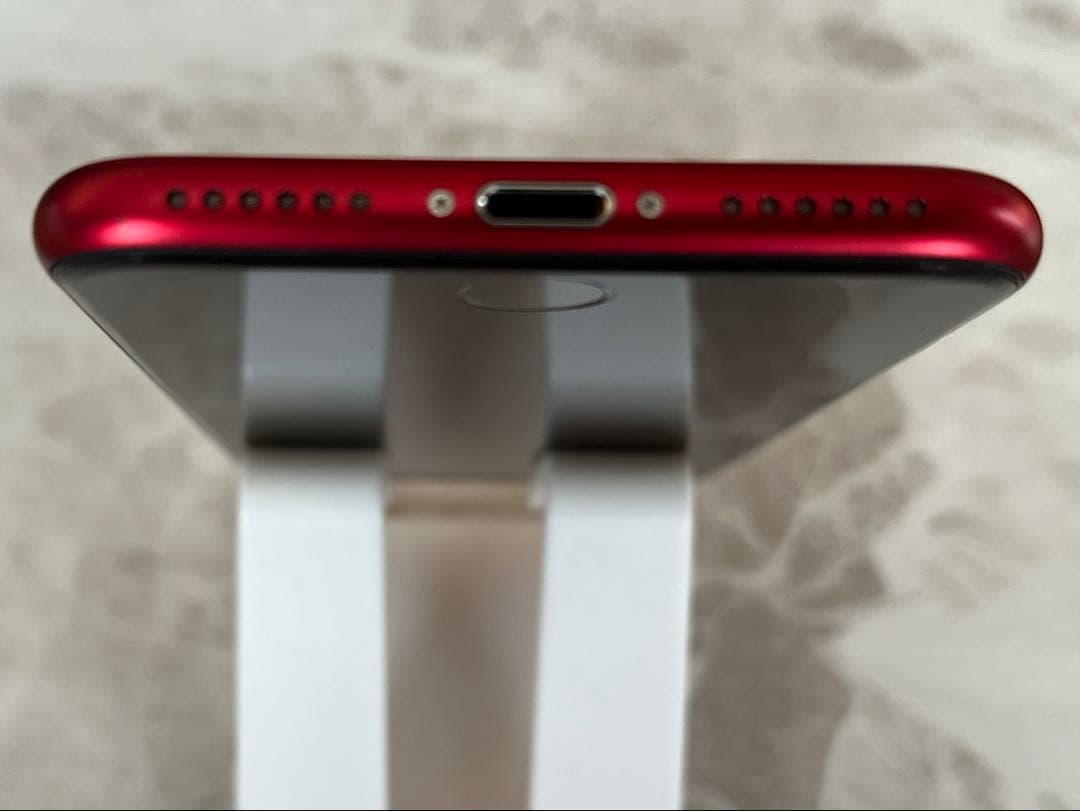 iPhone SE (第3世代) PRODUCT(RED) 本体