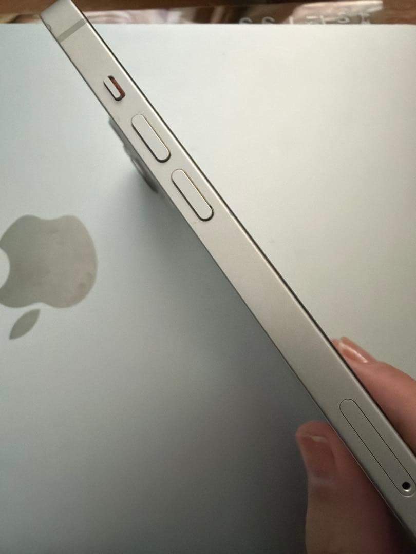 iPhone13 128GB スターライト SIMフリー 初期化済