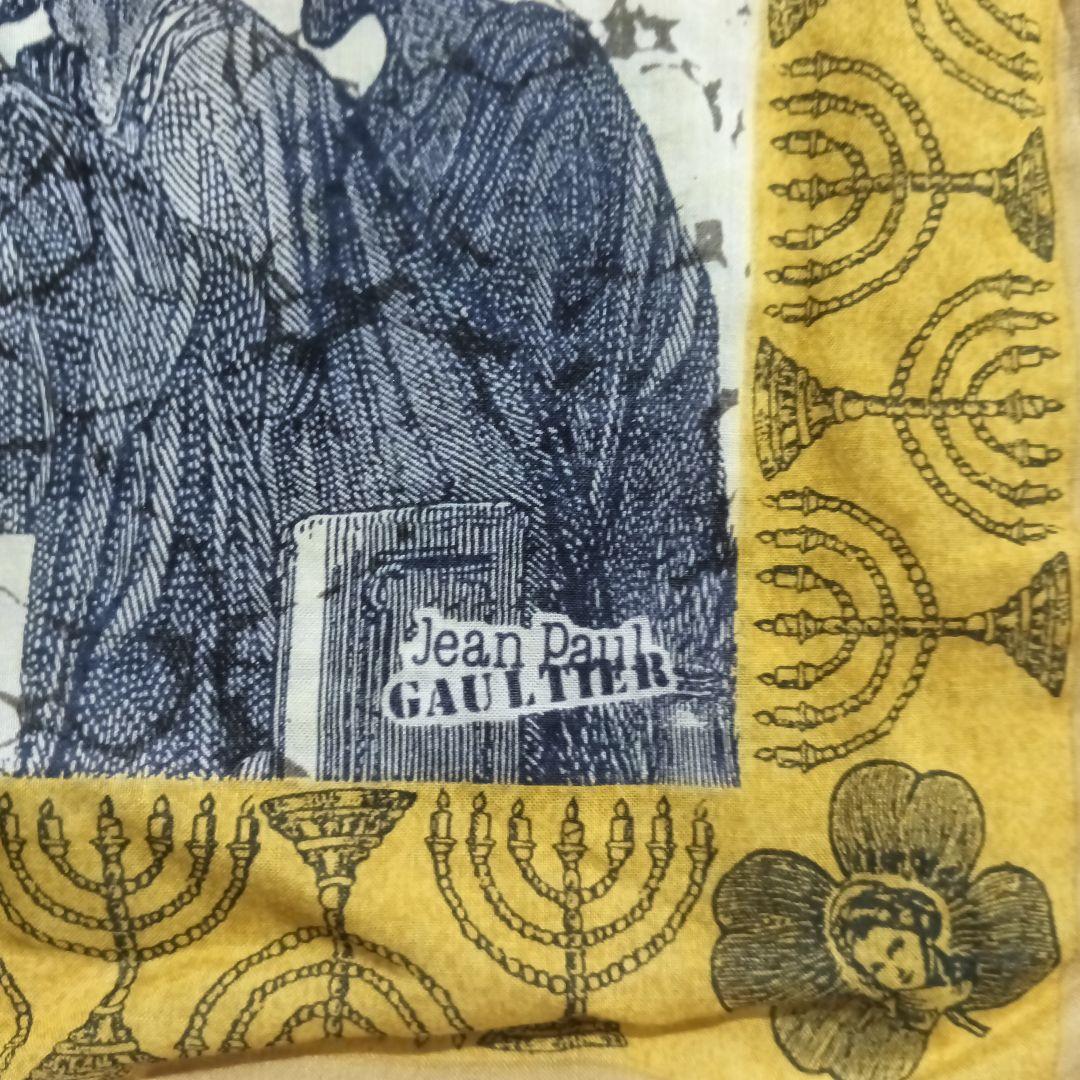 W1175◆ゴルチエ ハンカチ キリスト教 LOVE ONE ANOTHER