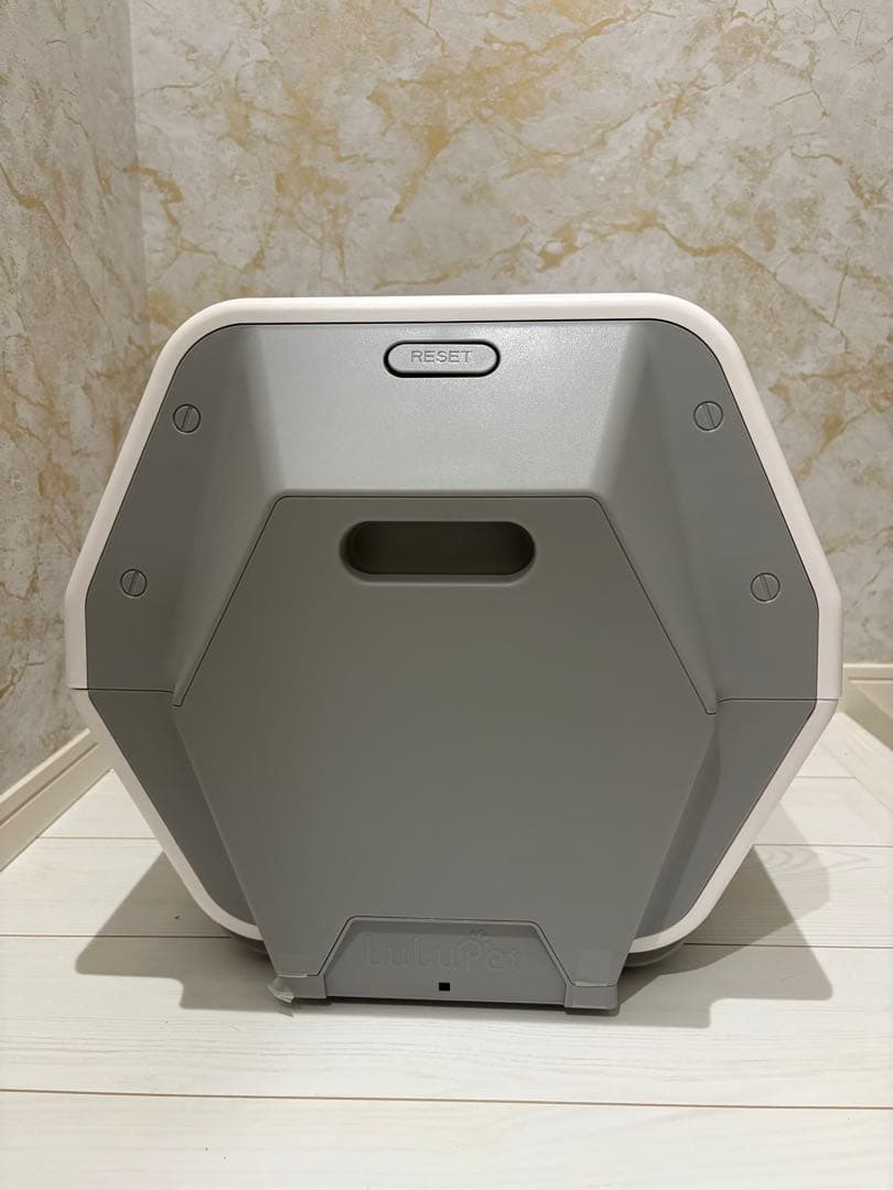 おもち　自動AI猫トイレ 多頭飼い可能　健康状態把握　使い捨てシート付き