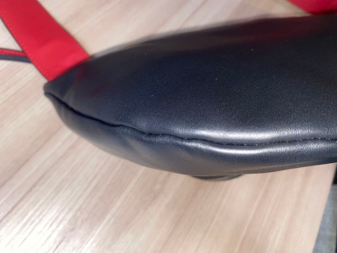 ヴィヴィアンウエストウッド PUNK変形ボデ イバッグ