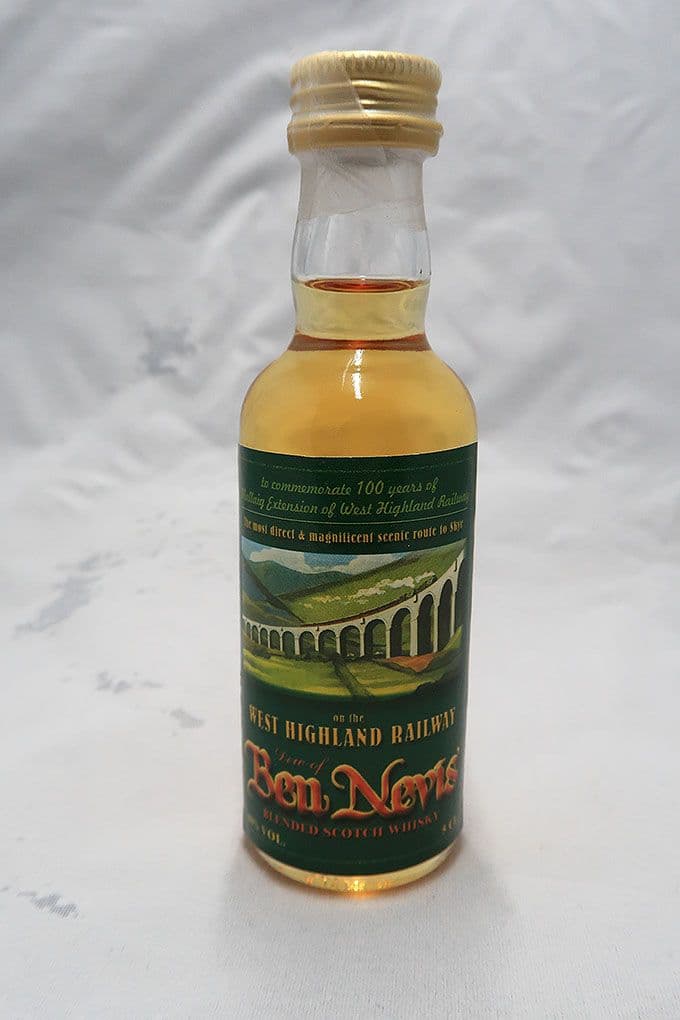 ベンネヴィス ブレンデッドウィスキー ミニチュアボトル２種