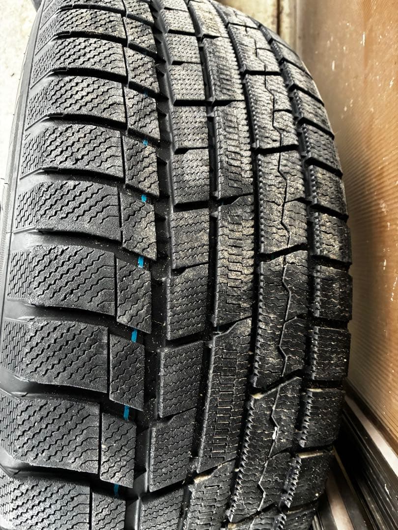 スタッドレス　18インチ ブラックホイールセット235/60R18 cx60など