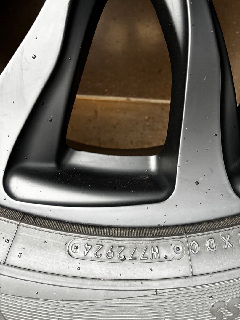 スタッドレス　18インチ ブラックホイールセット235/60R18 cx60など