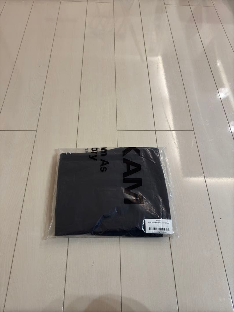 aakam Multi Studded Cotton Pants (Black）