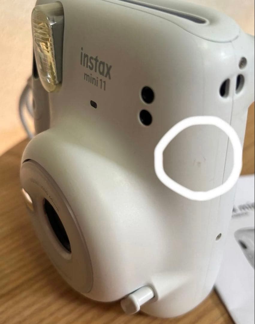 Fujifilm instax mini 11 ホワイト ＋ケース