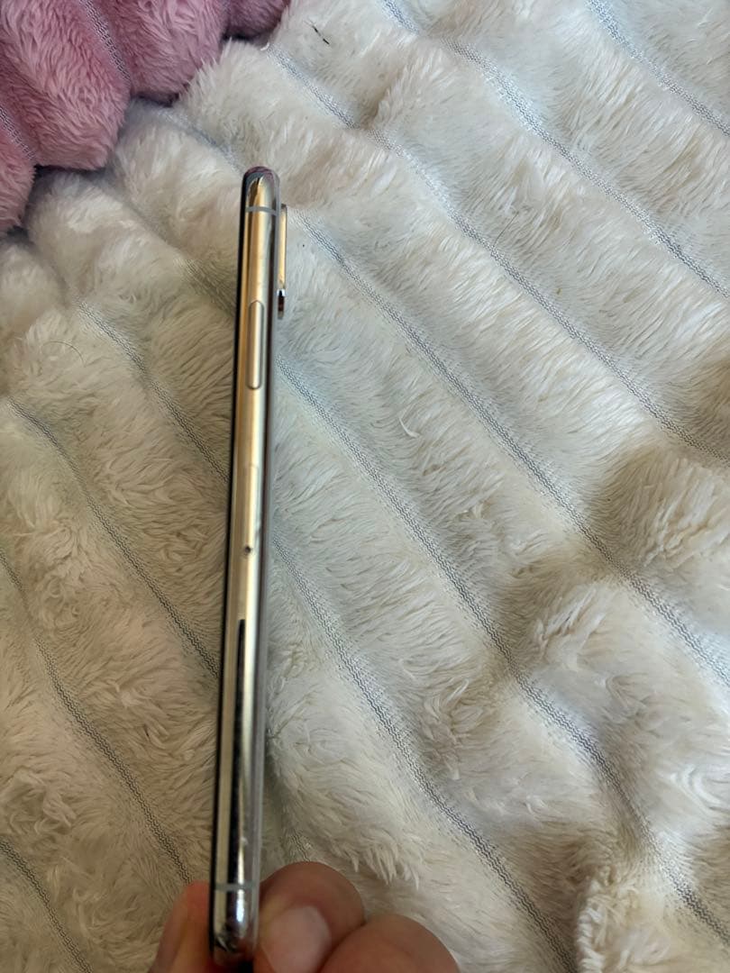 iPhone X 64GB 程度良好　64GB イオシスで購入