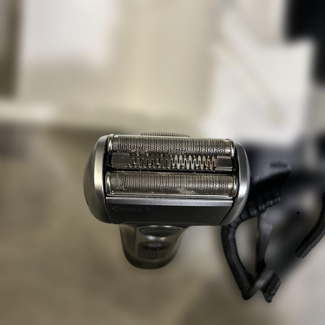 BRAUN Series 5 メンズ電気シェーバー　ブラウン　男性　メンズ