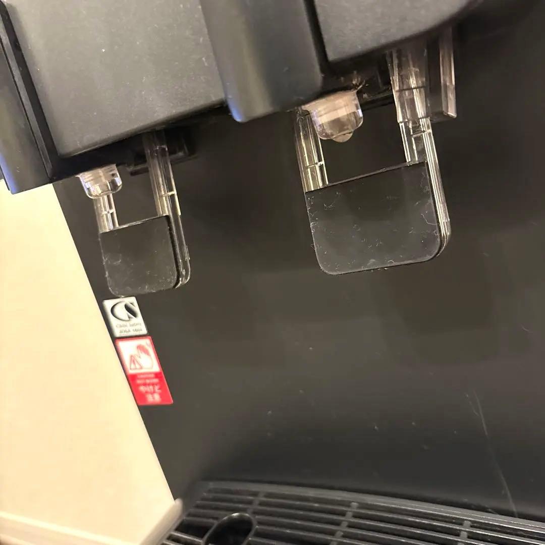 プレミアムウォーターfamfit　ウォーターサーバー　本体　ブラック　動作確認済