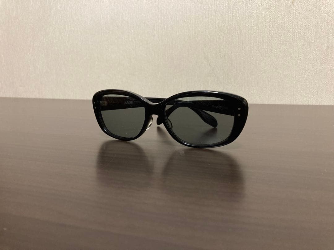【美品】STUSSY NAOMI サングラス 黒 ステューシー◻️箱,ケース付