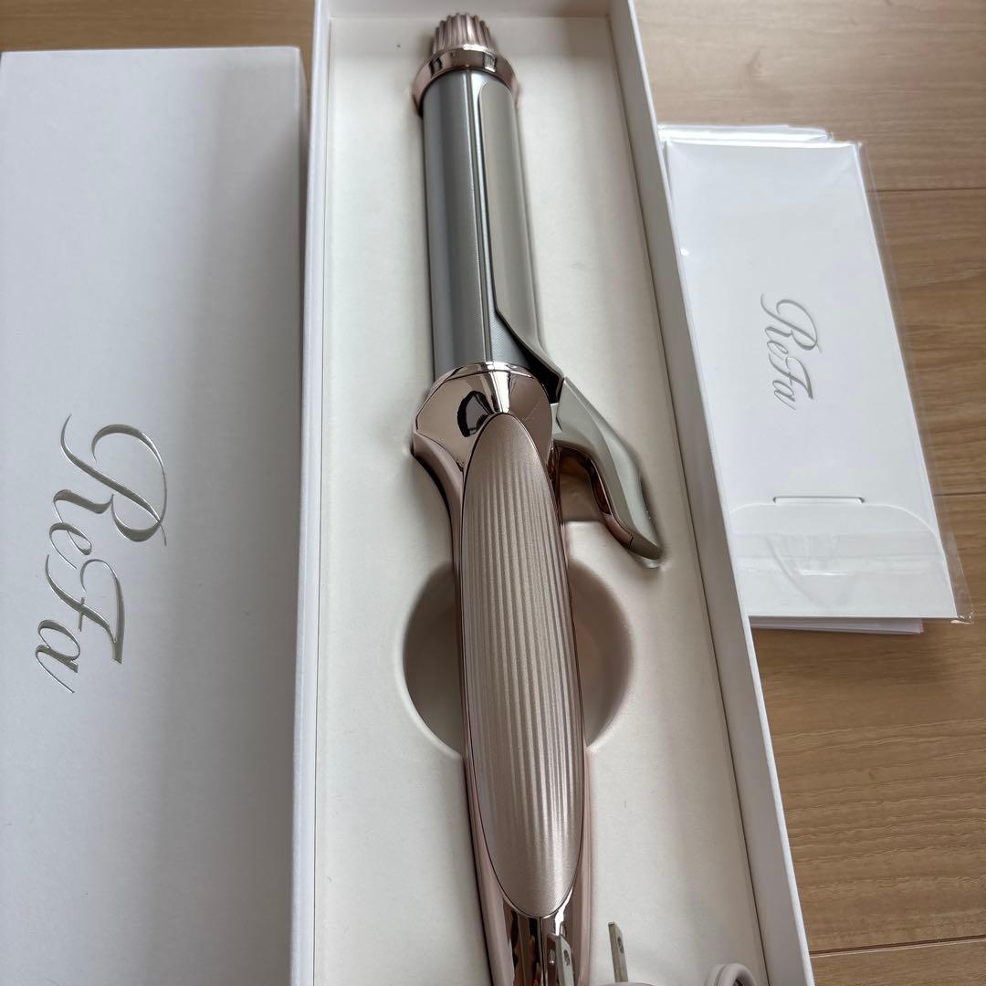 リファ　カールアイロンプロ38m シャンパングレージュ　ほぼ新品