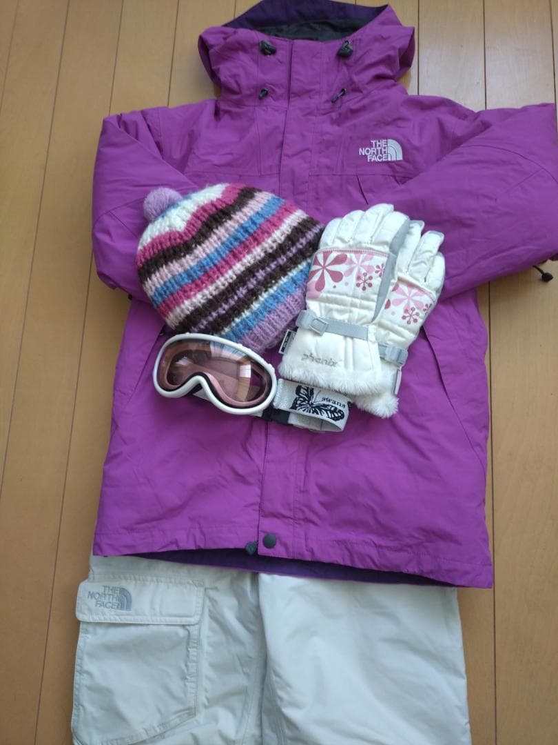 THE NORTH FACE キッズ150女の子スキーウェアセットと手袋など