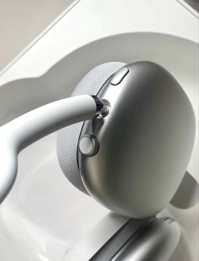 【新品・2025最新型】ノイズキャンセリング・探す機能付き　ワイヤレスヘッドホン