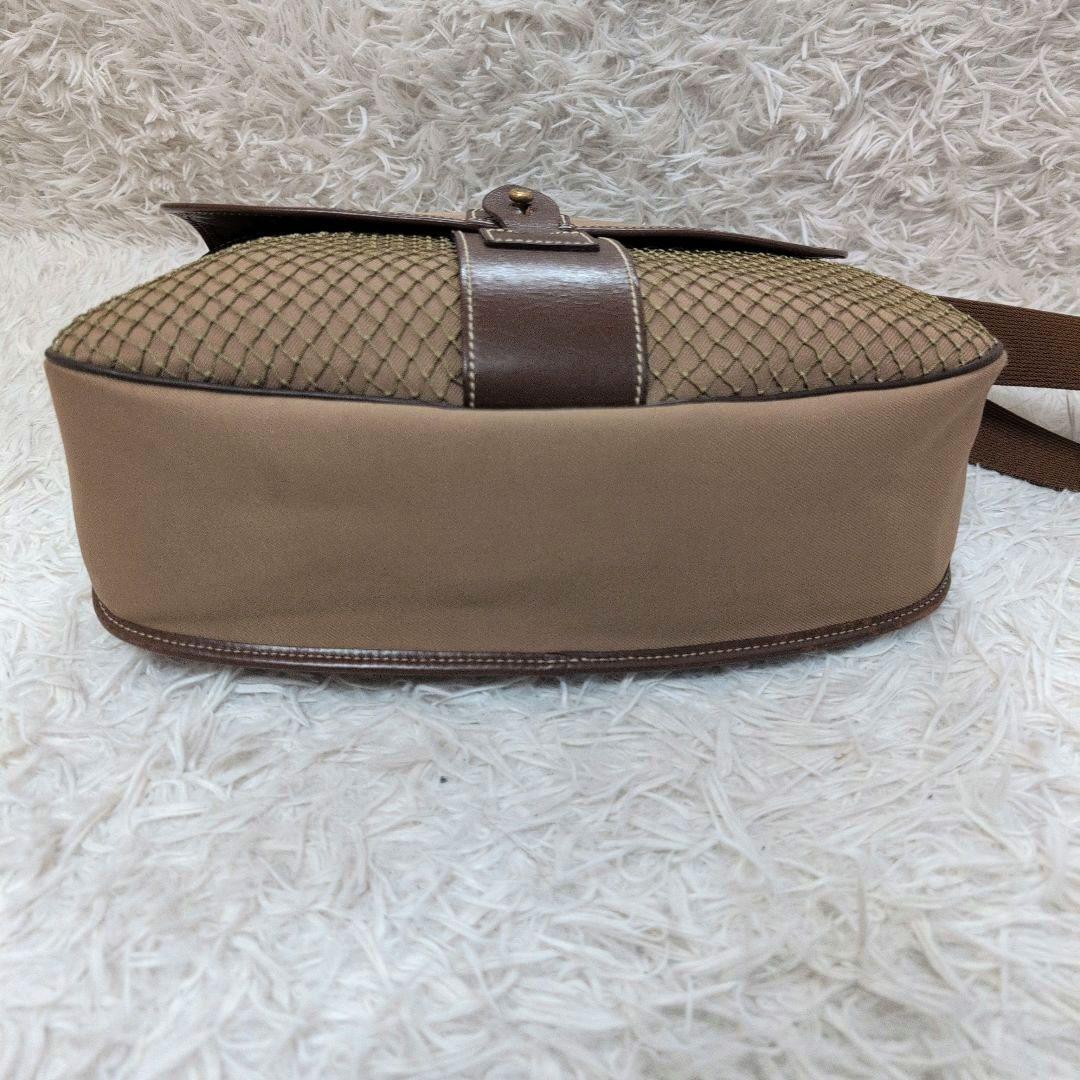 美品 A4可✨️ハンティングワールド サファリトゥデイ メッセンジャーバッグ