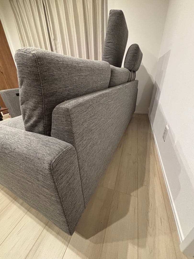 てぃ【ニトリ】布Nシールド、カウチソファ、グレー