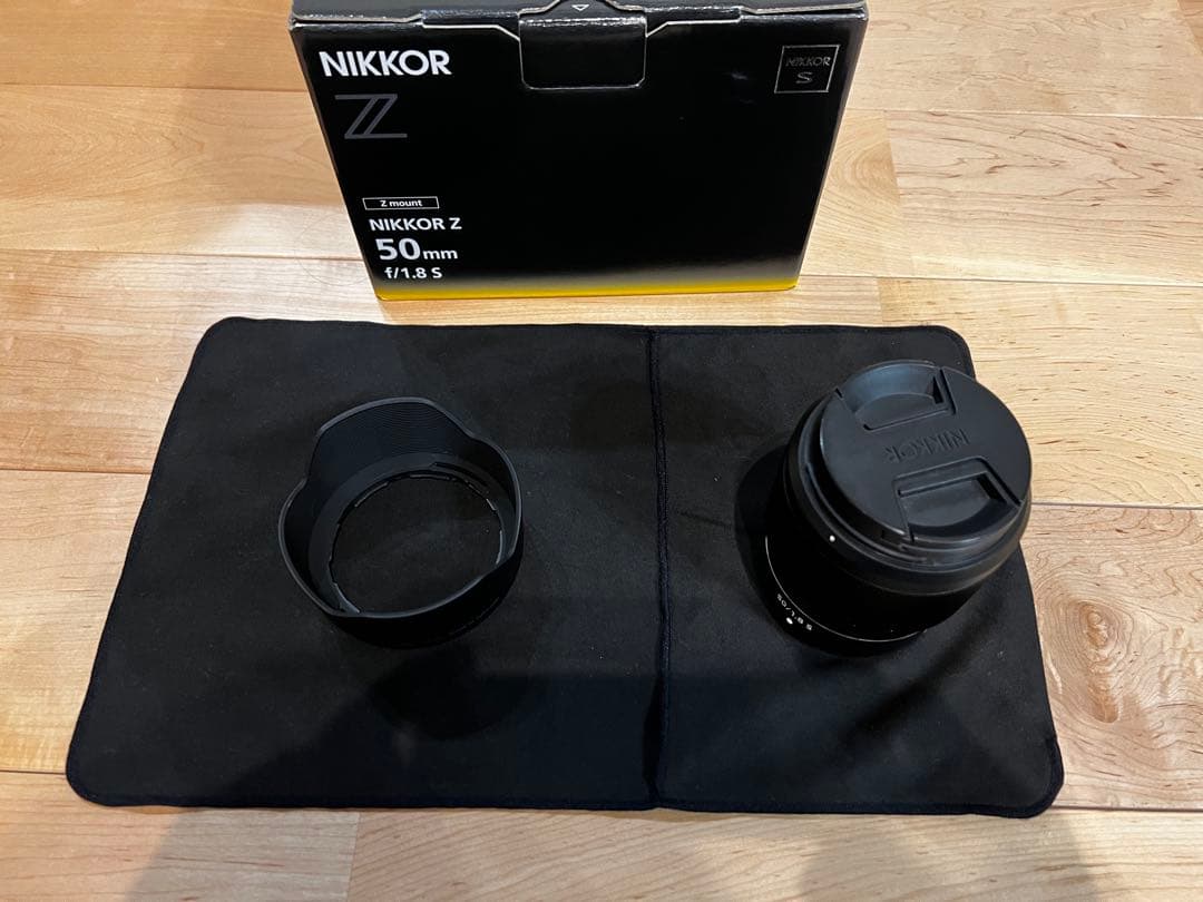 Neko Gazer NIKKOR Z 50mm f/1.8 S レンズ