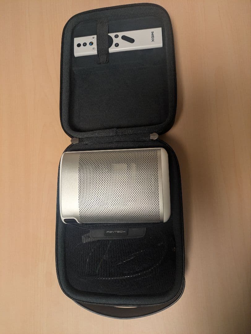 XGIMI MoGo Pro モバイルプロジェクター＆専用ケース＆台