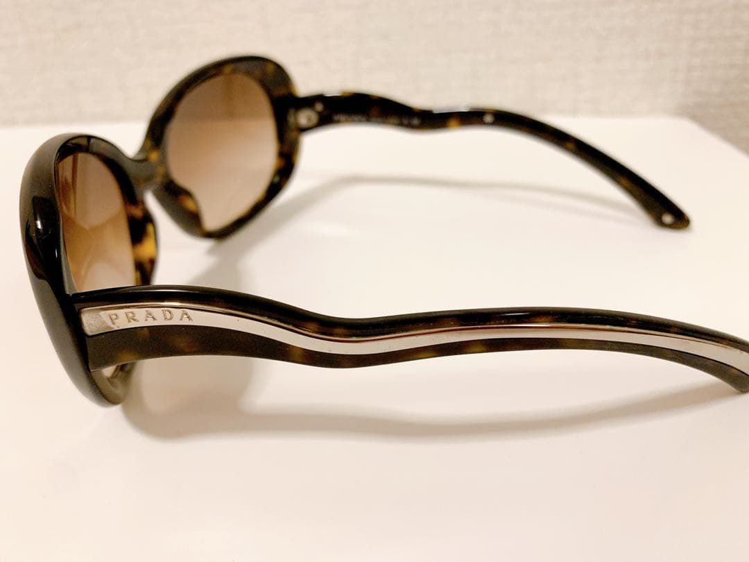 PRADA プラダ　サングラス