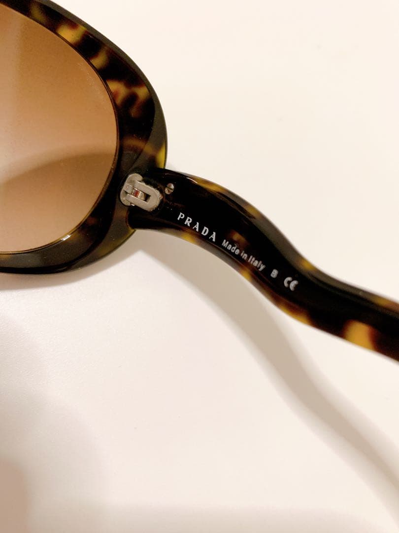 PRADA プラダ　サングラス